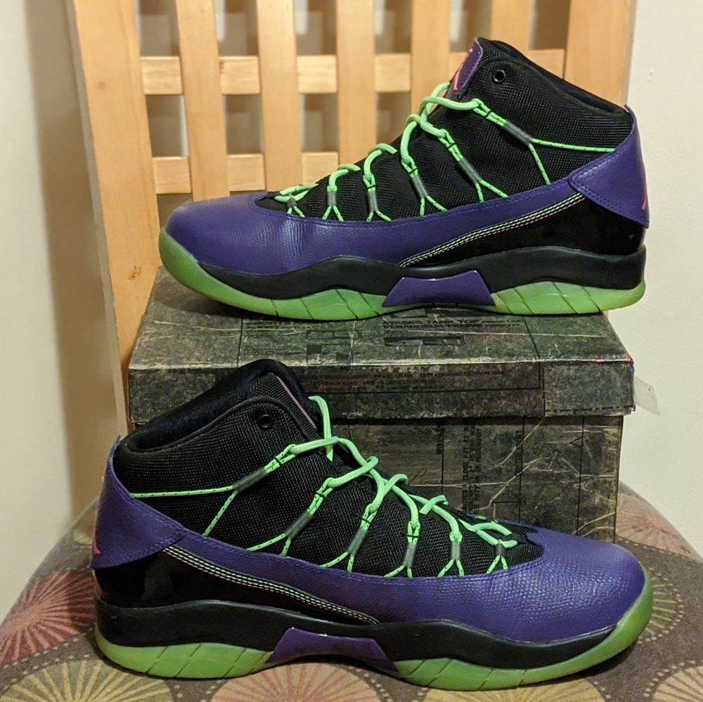 SOLD* Jordans Sz 10